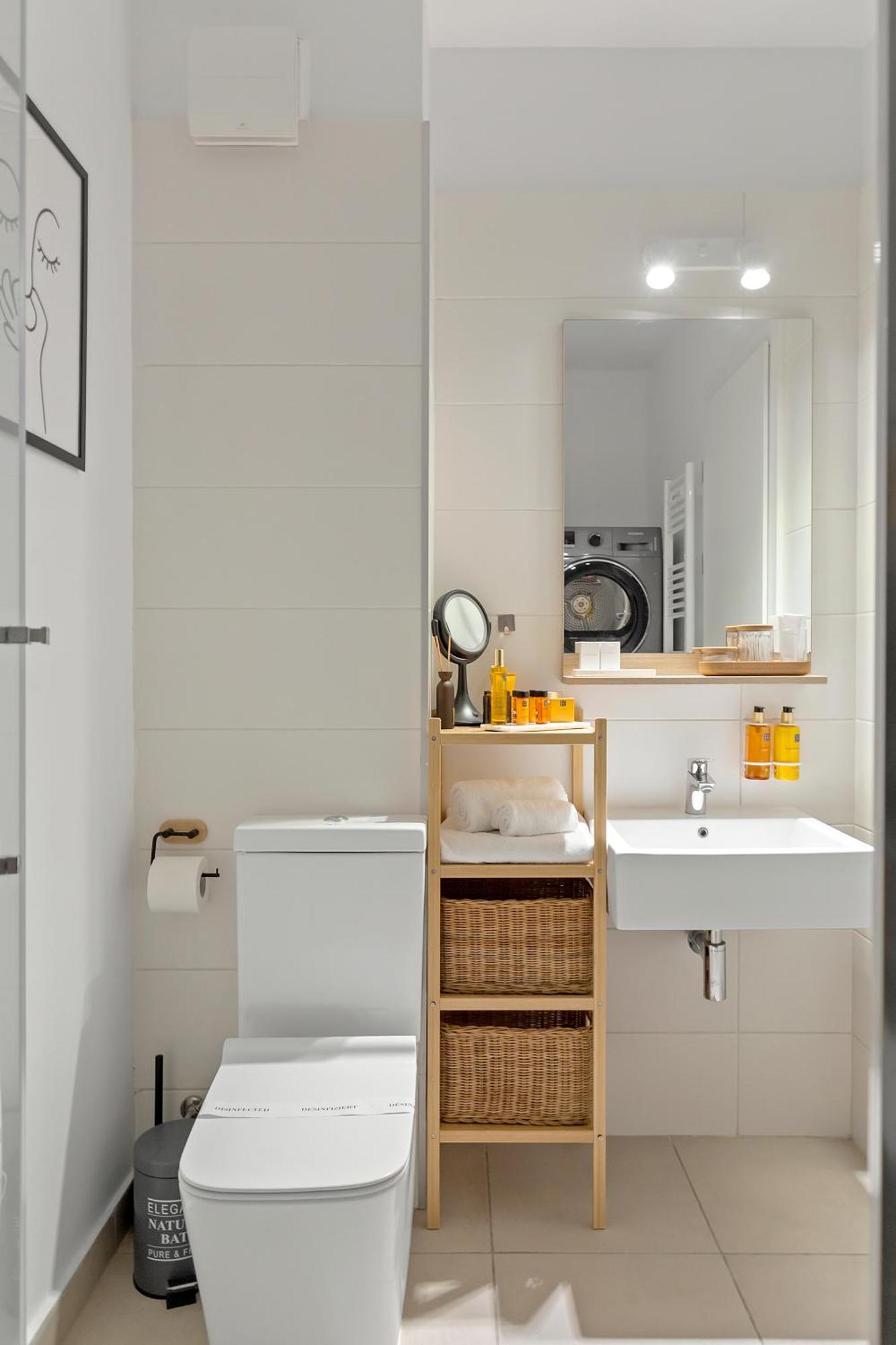Mido Park Apartment With Private Parking & Self Check-In 부쿠레슈티 외부 사진